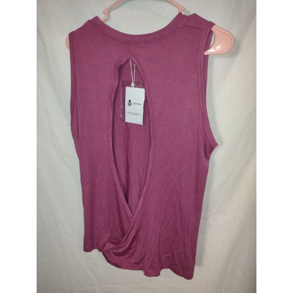 NWT Sportswear Large active Mippo tank top with slit in the back cute - Picture 6 of 6